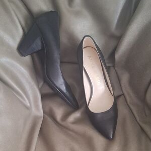Anne Klein Black Heels Elegant Design